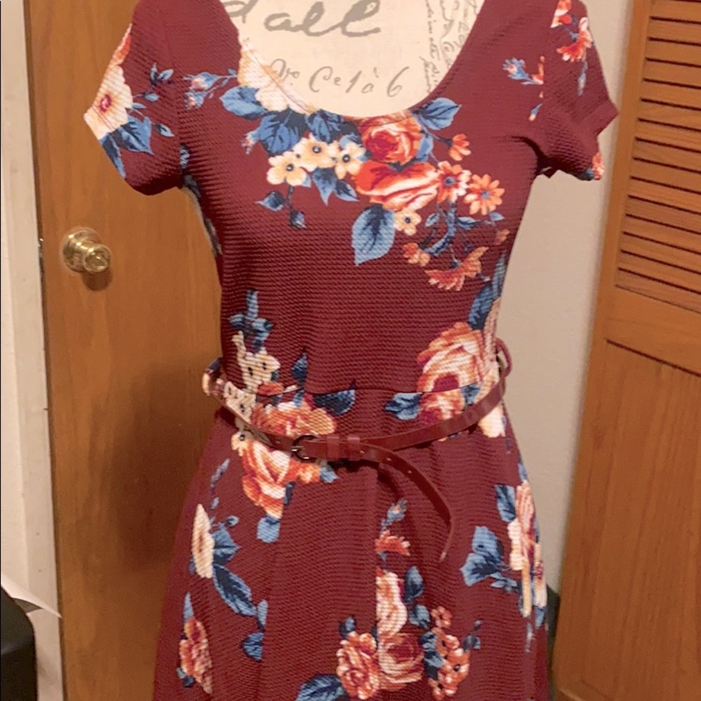 NWOT Iris maroon floral dress